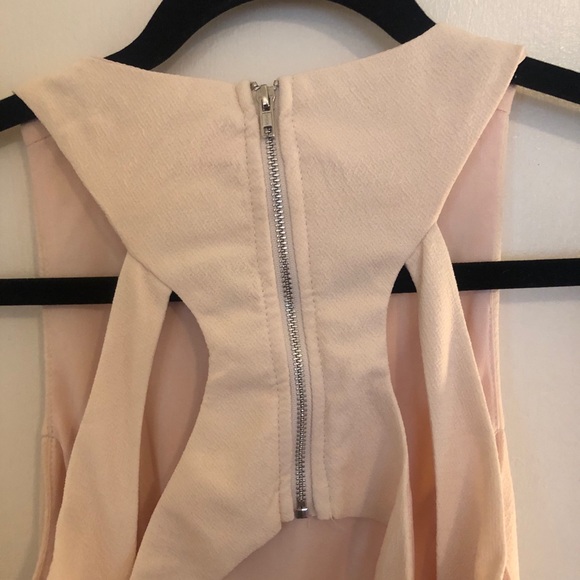 Open Back dress - Picture 5 of 5